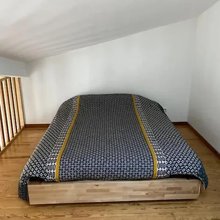 Cozy Mezzanine Hideaway Apartment Nimes Exterior photo